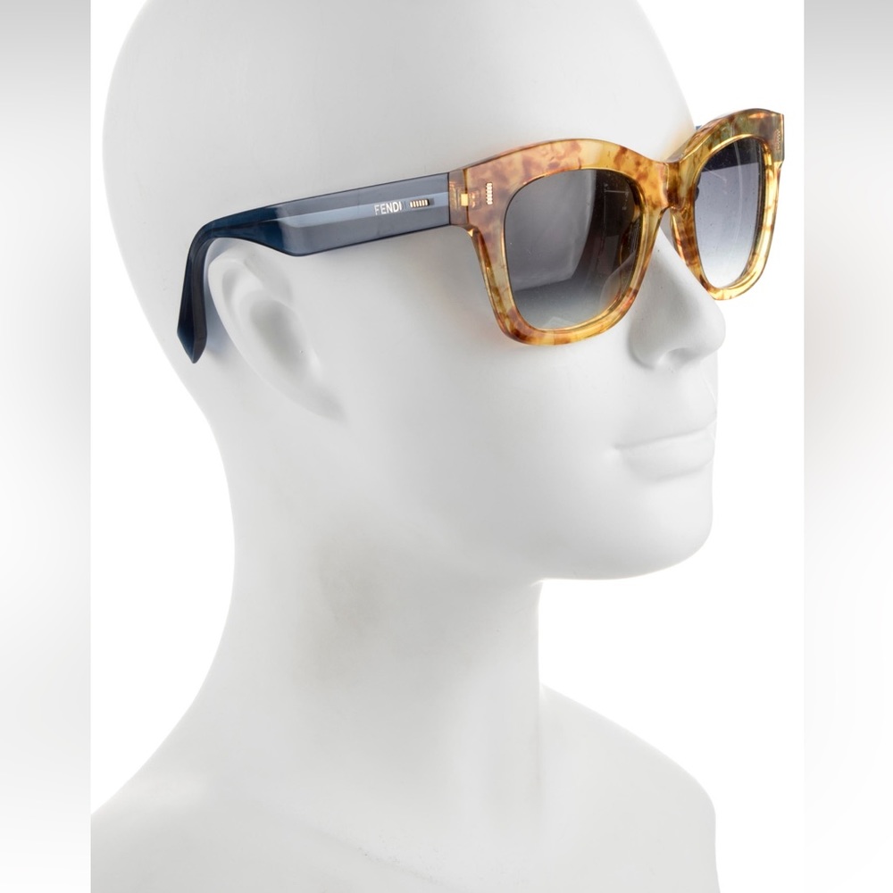 Fendi Gradient Square Sunglasses